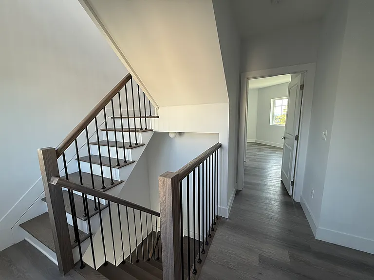 47 Chester Pl #1 — Photo 7