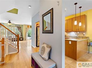 25 Amesbury Ct, Robbinsville, NJ 08691