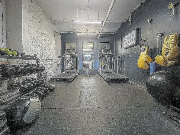 471 Central Park West image 11 of 13