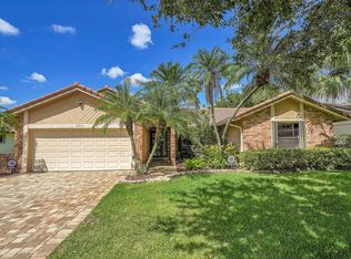 494 NW 107th Ter, Coral Springs, FL 33071