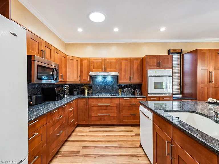 127 Palmetto Dunes Cir — Photo 8