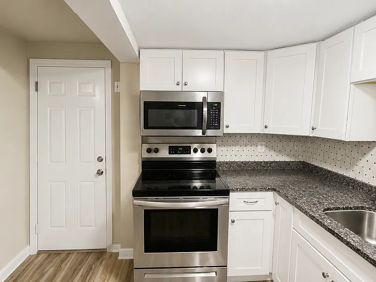 549 Mattakeesett St #A — Photo 5
