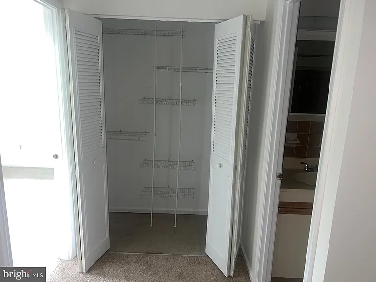 100 Conway Ct — Photo 11