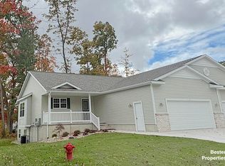 1518 W Addison Way, Muskegon, MI 49445