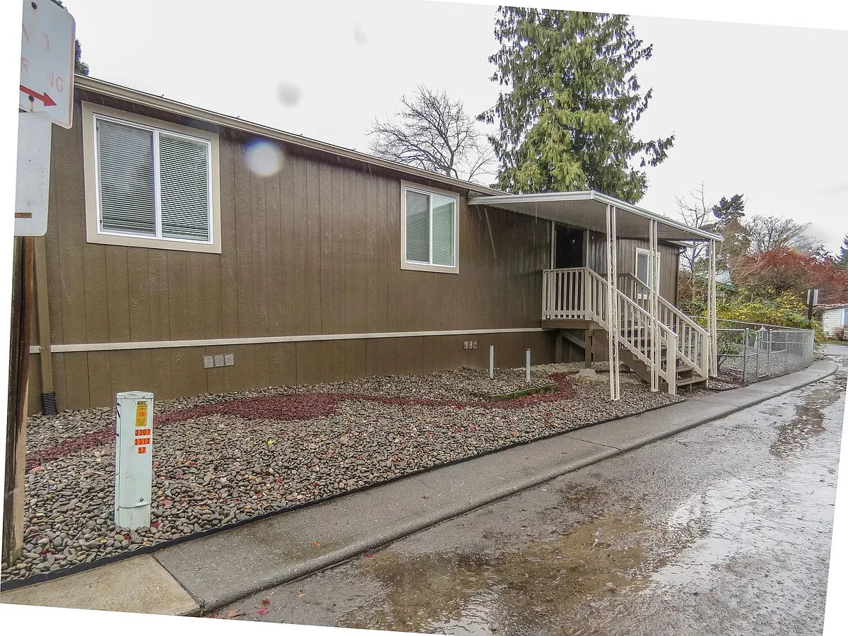 Building Photo - 11635 Bunting Ln NE