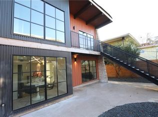 400 E 30th St APT 101, Austin, TX 78705