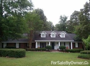 32 Deerfield, Hattiesburg, MS 39402