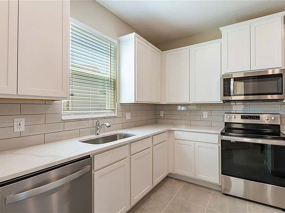 4th image of 11301 Cay Spruce Way