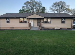 5321 N 39th Cir, Omaha, NE 68111