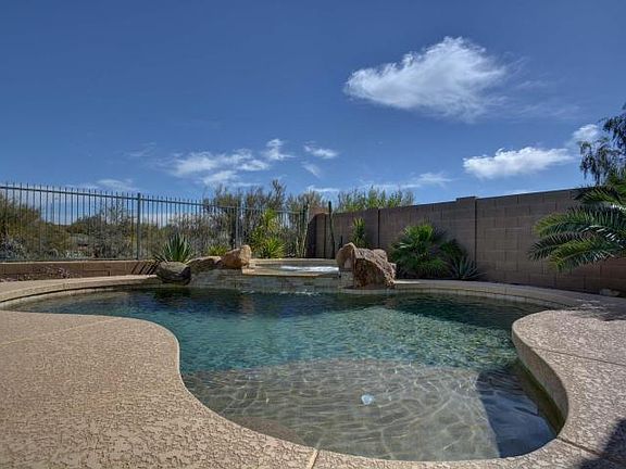 3rd image of 41025 N Iron Horse Way
