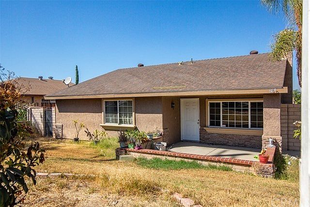 809 W Ontario Ave, Corona, CA 92882 | Zillow