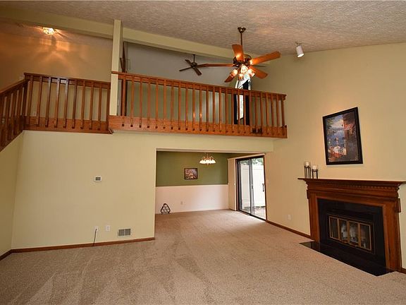 5th image of 9322 Golden Leaf Way