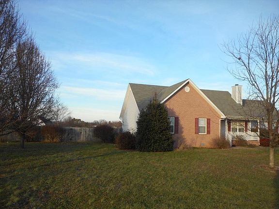 2nd image of 114 Heathrow Dr