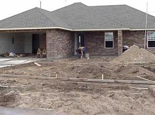 1808 Tudor, Moore, OK 73170