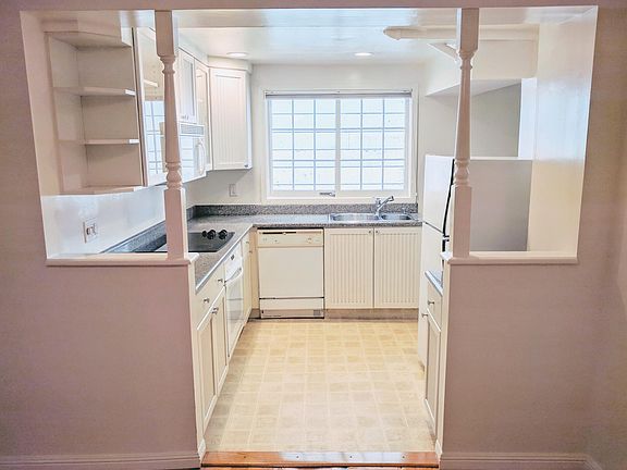 3rd image of 1815 Lyon St #A