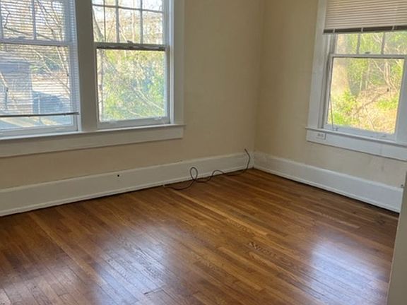 5th image of 1425 33rd St #1425