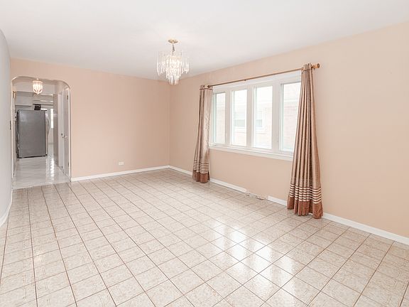 5th image of 8676 W Ainslie St