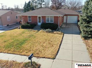 4221 N 11th St, Lincoln, NE 68521