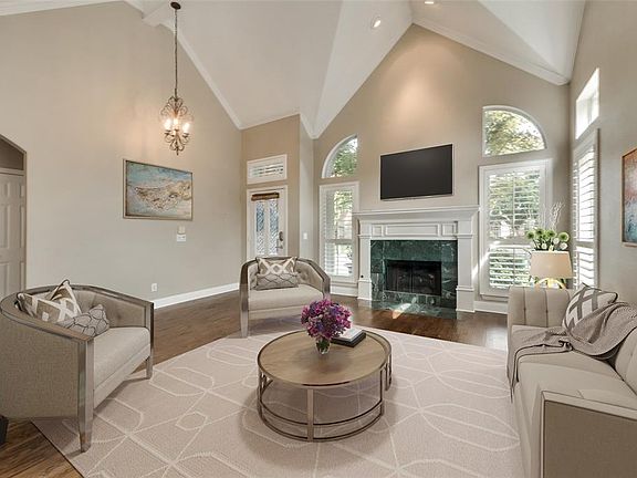 4th image of 904 Wilshire Ct