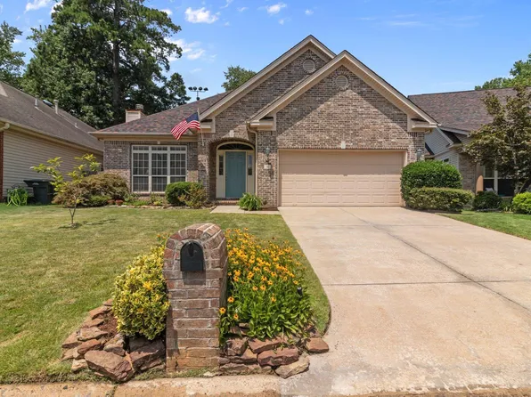 37 Courtside Pl, Little Rock, AR 72210