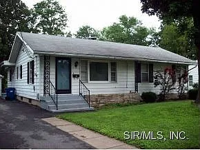 314 E Clay St photo 1