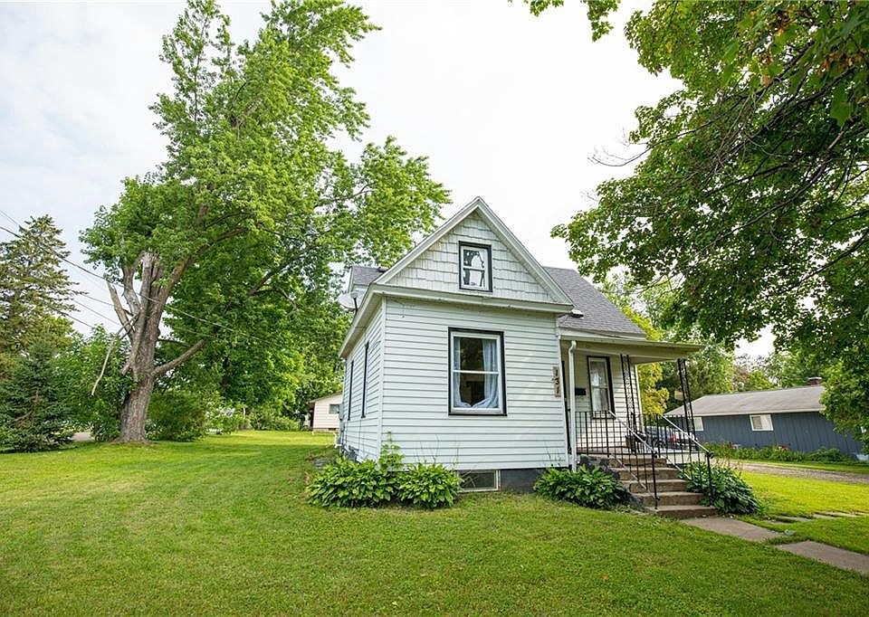 131 West La Salle Avenue, Barron, WI 54812 Zillow