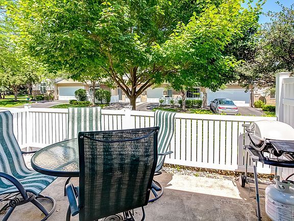 5th image of 13511 Carmody Dr