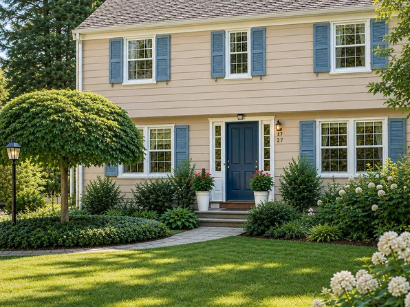7 Braintree Drive, West Hartford, CT 06117