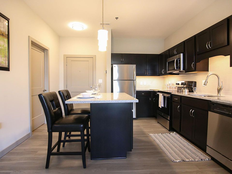 1st image of 345 Blackburn Ave APT 121
