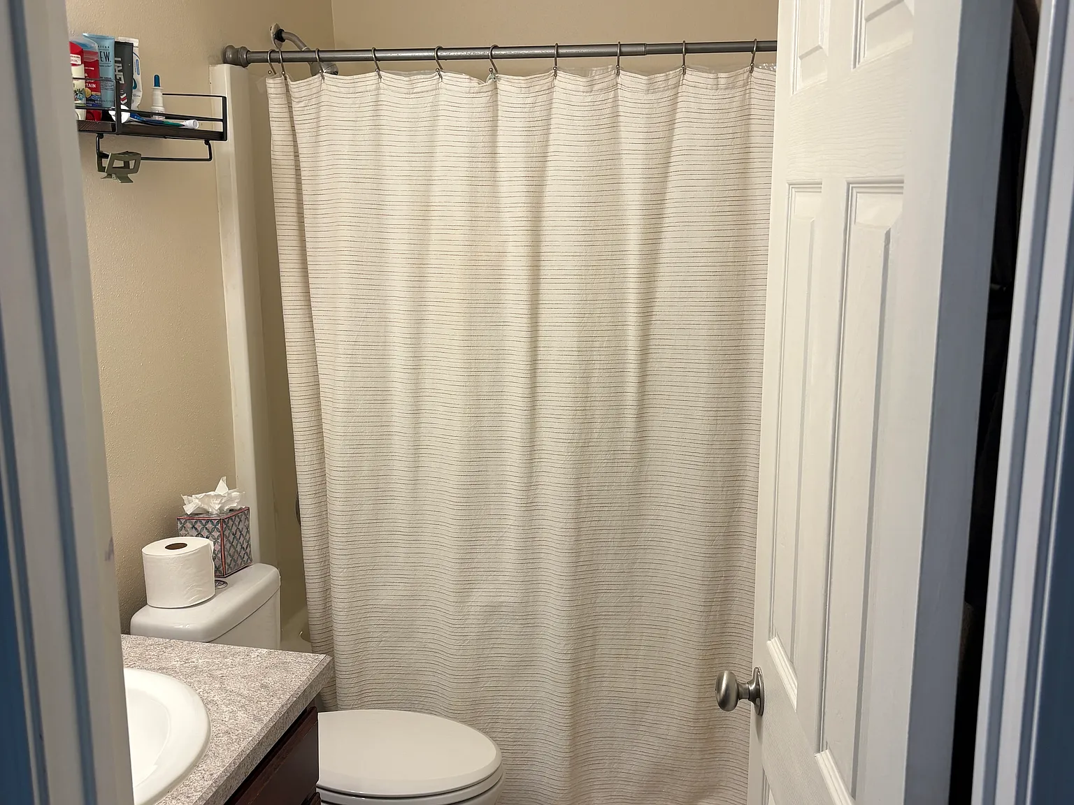 4 bed, 1744 sqft, $2,250 — Photo 2