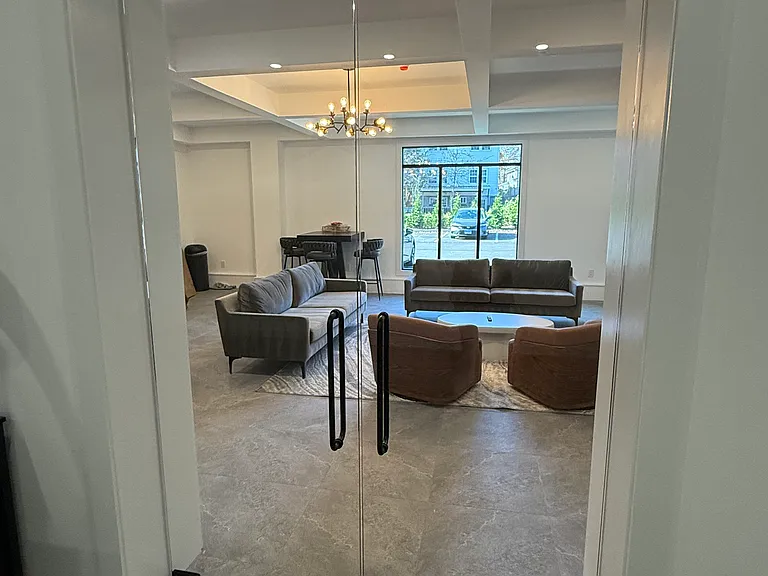 211 Ferry Blvd — Photo 11