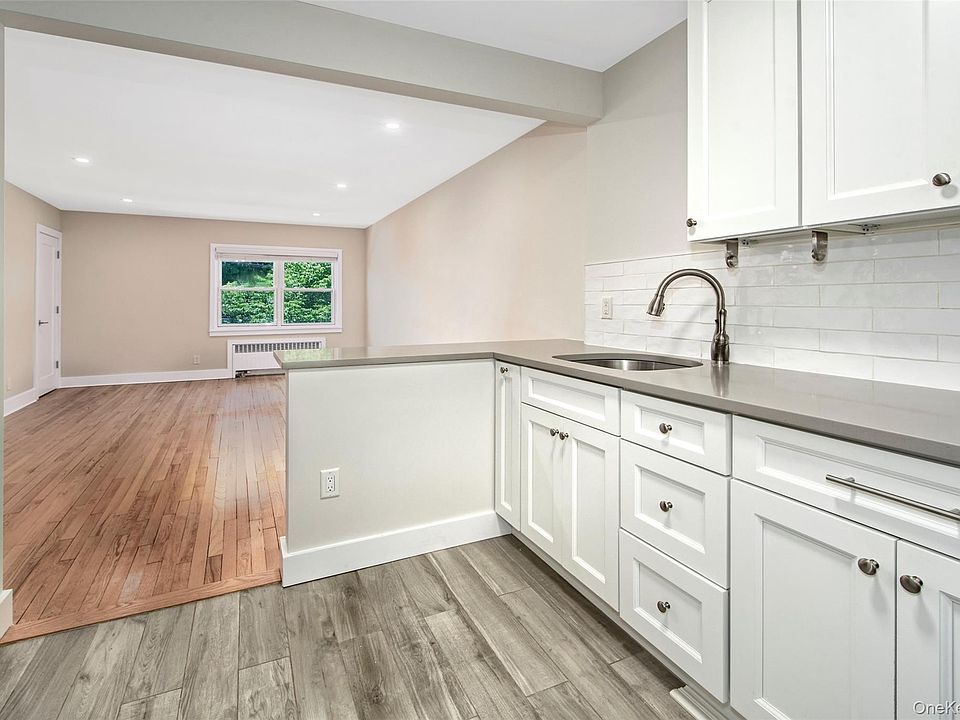1st image of 24 Wappanocca Avenue #J