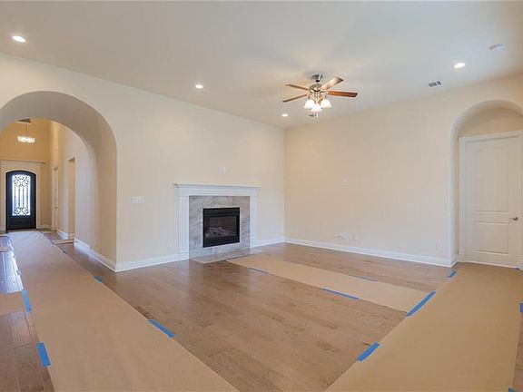 4th image of 13404 Sellaronda Way