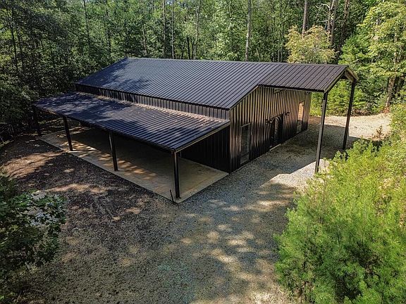 3rd image of 100 Ford Ln