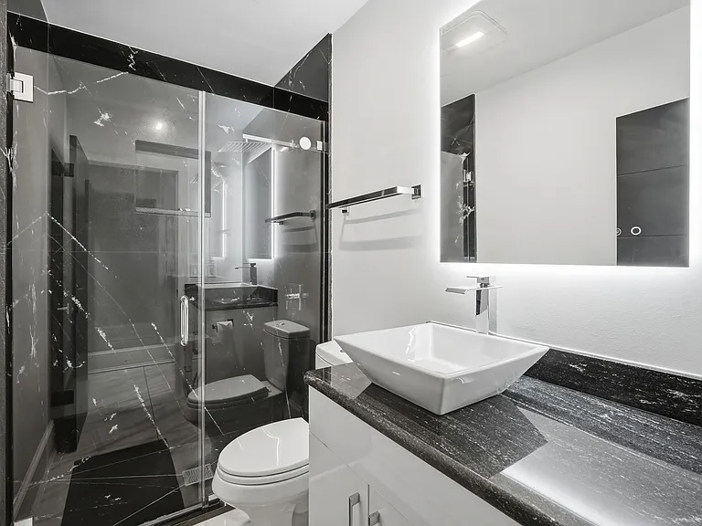 2418 W Palm Dr — Photo 16