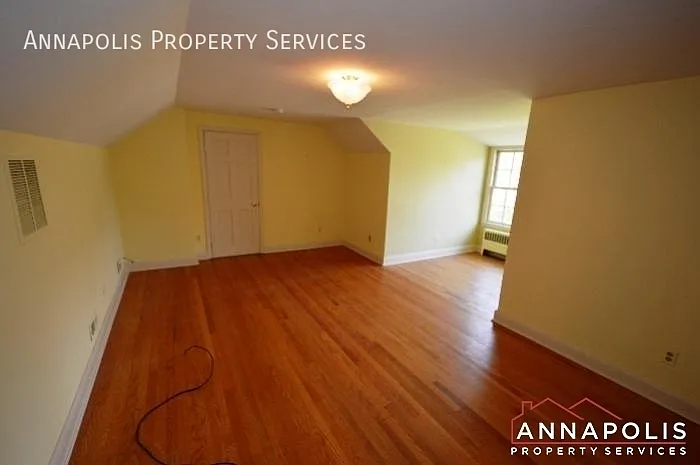 208 Avondale Cir — Photo 17