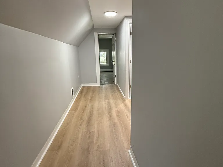 295 Lloyd St #2 — Photo 20