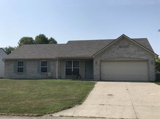 8731 Spring Forest Dr, Fort Wayne, IN 46804