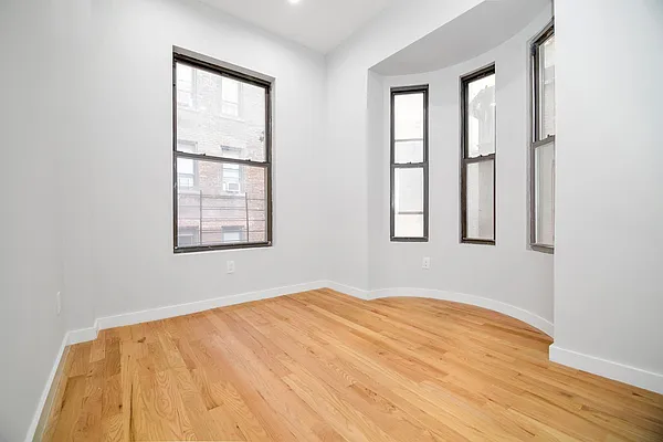 Rented by REAL New York | media 10