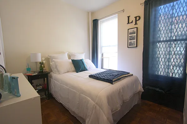 Rented by Compass | media 8