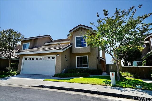 1st image of 815 S Sapphire Ln