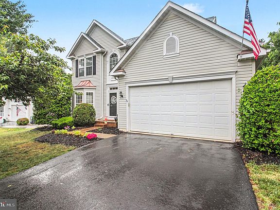 2nd image of 10015 Carters Grove Rd