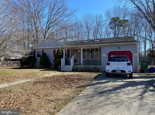 30 Dorset Ave, Egg Harbor Township, NJ 08234