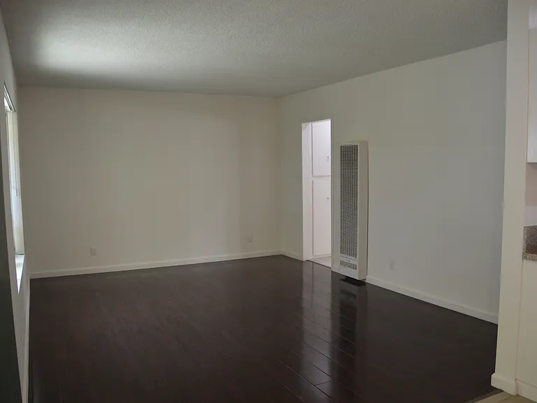 1835 Purdue Ave #2 — Photo 4