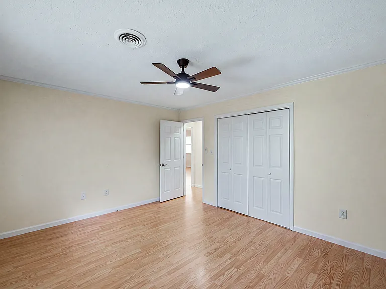415 White Oak Cir — Photo 13