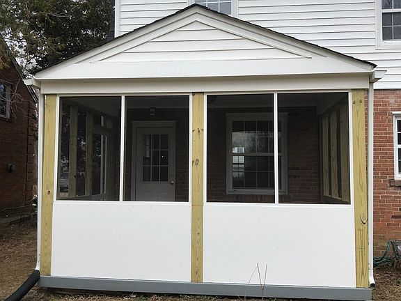 5th image of 5820 Greenlawn Dr