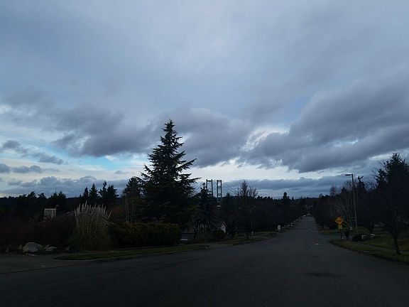 5th image of 719 N Mountain View Ave