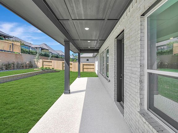 7th image of this home