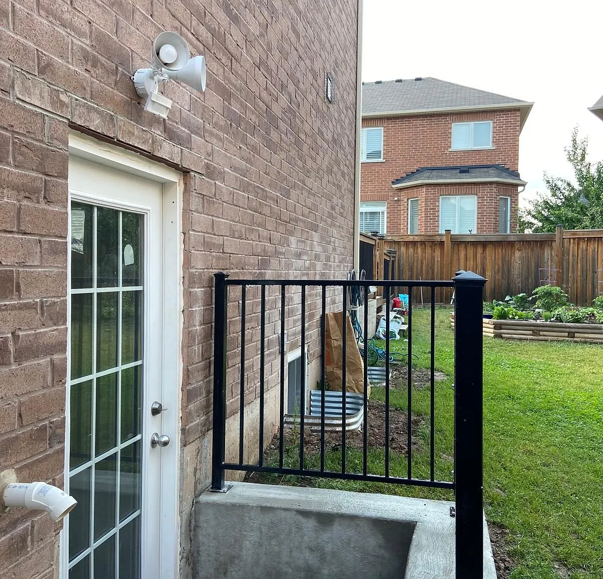 2 bed, $1,900 — Photo 1