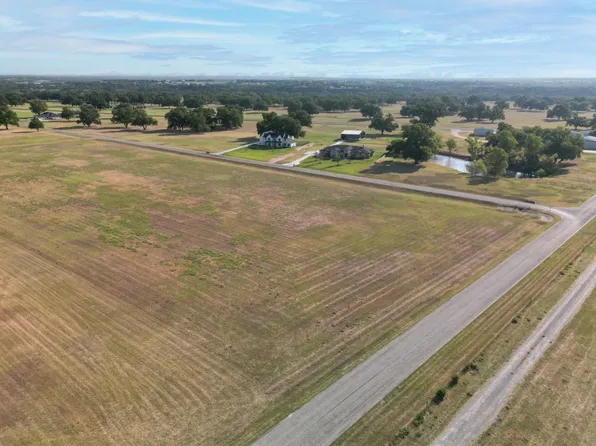 152 Westmeadow Ln, Weatherford, TX 76087